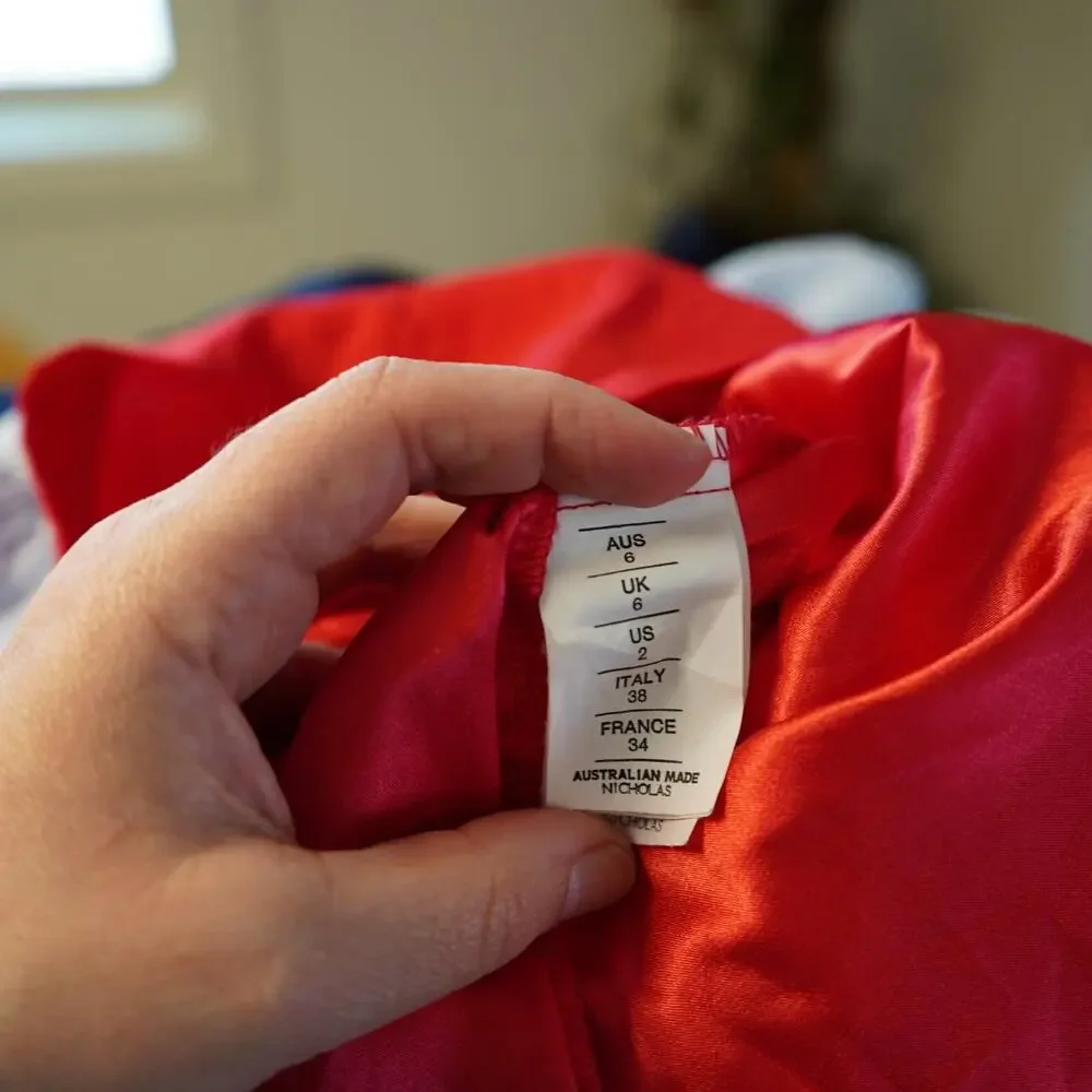 Elegant Red Lace Midi Dress NICHOLAS - Picture 7 of 14